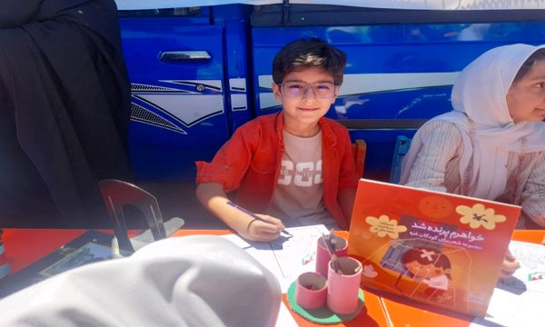 حضور پرشور کودکان آباده در راهپیمایی روز جهانی قدس