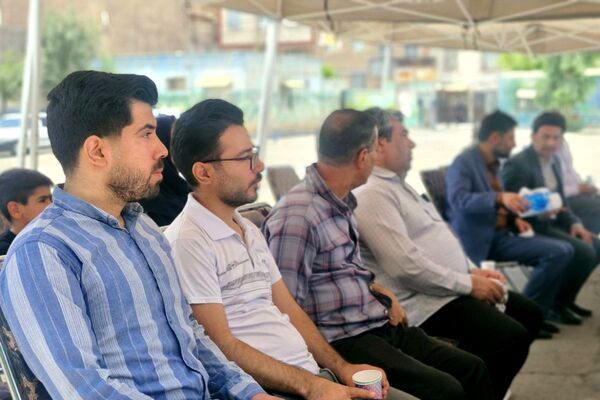 آیین افتتاح زمین چمن مصنوعی در قرچک