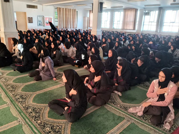 مراسم سوگواری شهادت بانوی دو عالم در دبیرستان میعاد قم