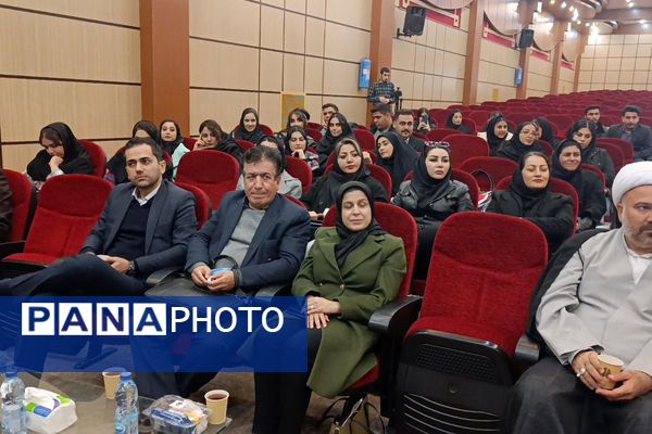 اولین نشست یک تجربه یک رای در شهرستان رباط‌کریم