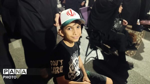 نهمین شب از مراسم عزاداری امام حسین همراه با هئیت زنجیر زنی در حسینیه امام خمینی