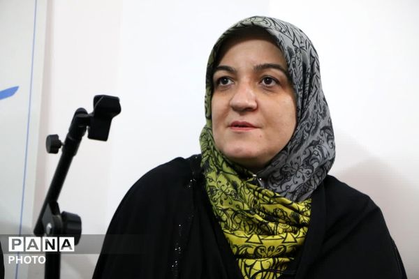سلسله نشست‌های شعرخوانی خانه شعر و ادب یزد