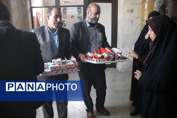 تجدید میثاق با شهدا در بوشهر