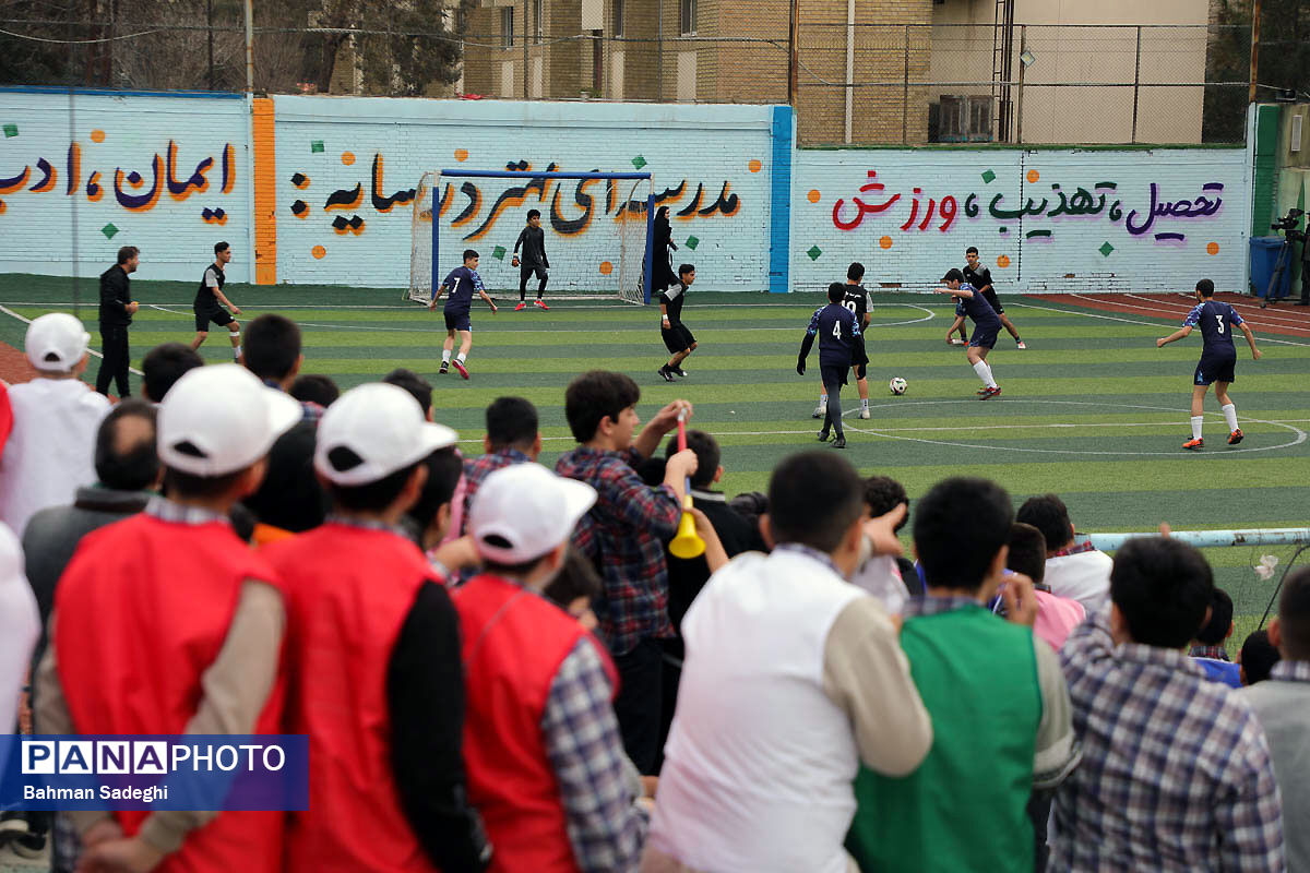افتتاحیه مسابقات ورزشی بین مدرسه‌ای جام اقتدار ایران