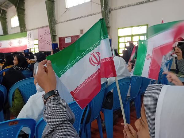 گردهمایی دختران نسل سلیمانی در دبیرستان فاطمه الزهرا(س) 