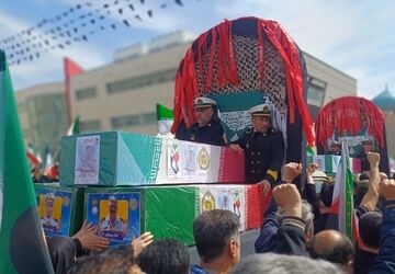 تشییع پیکر شهدای ناو دنا در مشهد 
