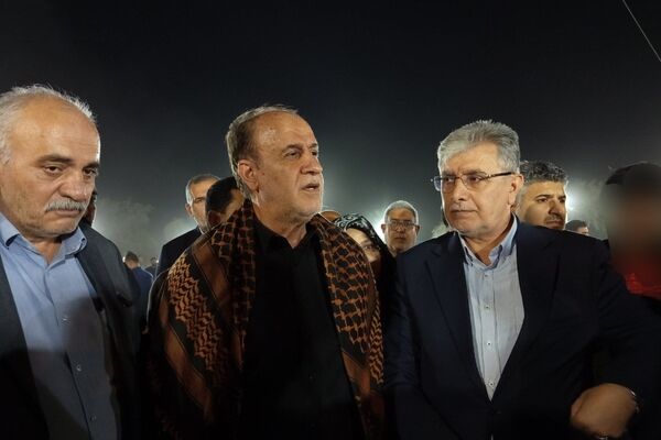 مدرسه میناب از هزاران بمب اتم برای آمریکا خطرناک‌تر بود