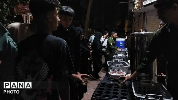 چایخانه حوزه علمیه گلشن در شب صد و شصت و دوم 