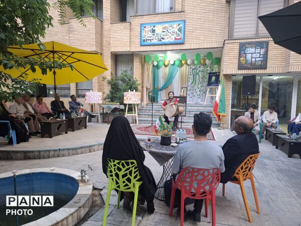 برگزاری شب شعر روایت عهد با حضور فرهیختگان شعر و ادب ناحیه ۳