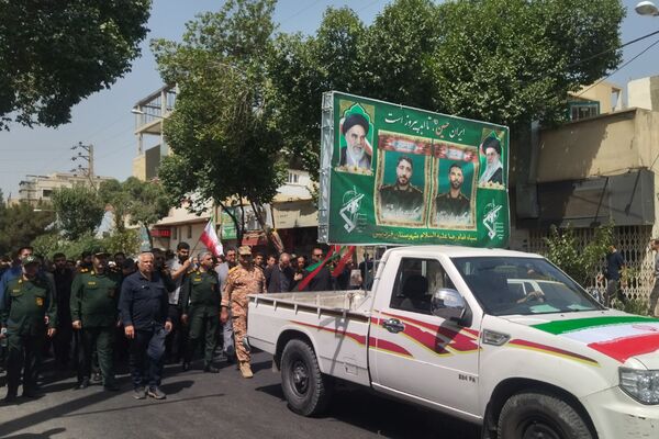 تشییع پیکر شهدای مدافع وطن در شهرک وحدت شهرستان فردیس