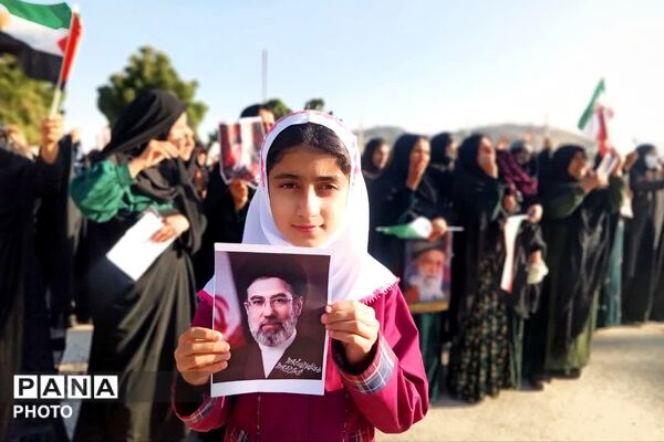 بیعت دانش‌آموزان دیشموکی  با رهبر انقلاب
