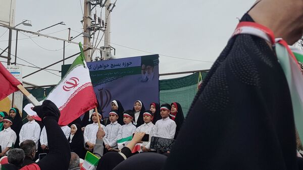 حضور پرشور مردم نیشابور در راهپیمایی ۲۲ بهمن