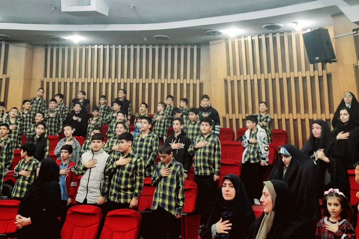 رونمایی از کتاب پسری که پرواز کرد در کتابخانه شیخ صدوق شهرری