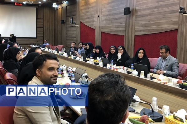 مراسم تقدیر از سفیران مدرسه سازی در اداره کل آموزش و پرورش شهرستانهای استان تهران 