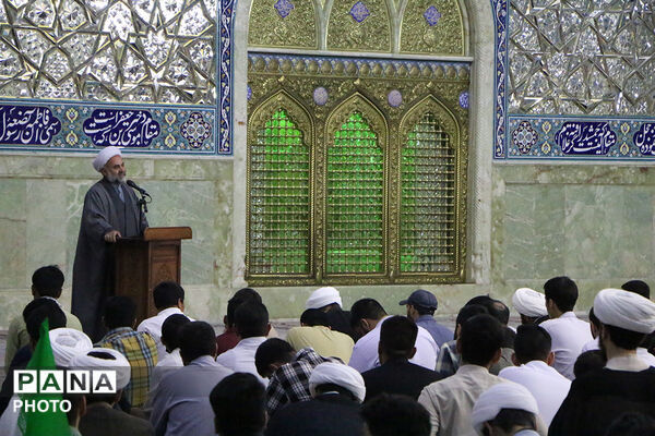 جشن ازدواج طلبگی ۲۰۰ زوج در حرم حضرت معصومه(س)