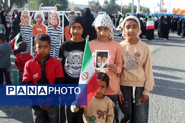 حماسه‌آفرینی فرهنگیان و دانش‌آموزان کهنوجی در جشن سالگرد انقلاب اسلامی