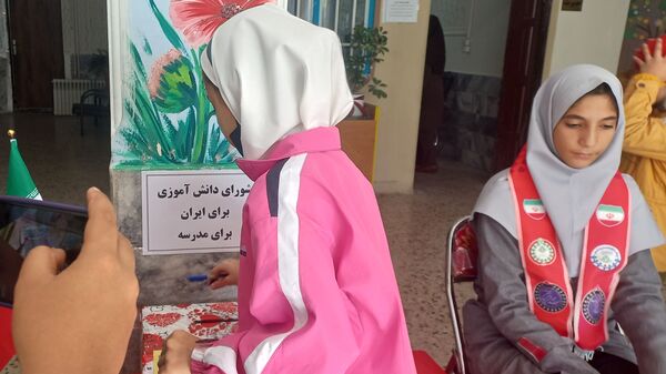 انتخابات شورای دانش‌آموزی دبستان لطیفه مشهد