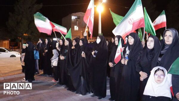 راهپیمایی اربعین رهبر شهید و دانش‌آموزان مدرسه شجره طیبه در کوهنانی 