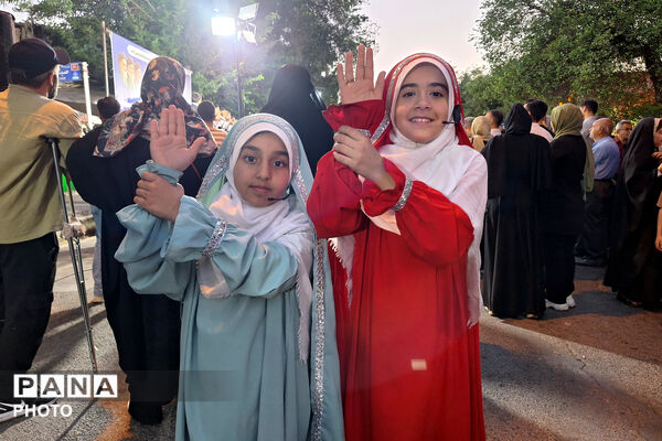 جشن کیلومتری به مناسبت عید غدیر در نجف آباد