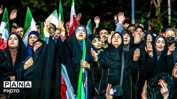 ندای لبیک از صحن دل‌ها تا میدان نبرد