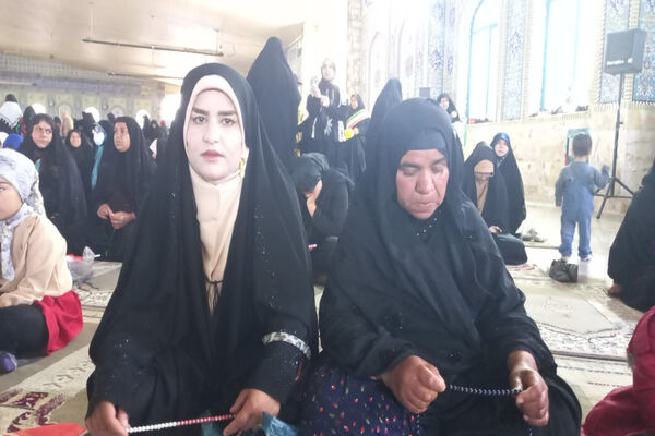 اقامه آخرین نماز جمعه ماه مبارک رمضان با حضور چشمگیر مردم یاسوج