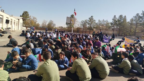 حماسه آفرینی دانش آموزان شهر نیم‌ور در روز مقابله با استکبار ستیزی جهانی