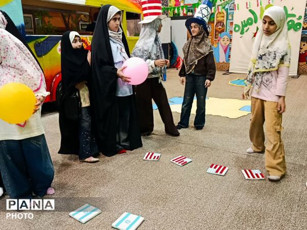 دخترانه‌های هیات زیر گنبد طلا