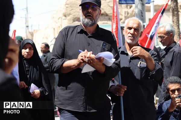 بدرقه کاروان زائران ابرکوهی به مراسم تشییع «رهبر شهید»