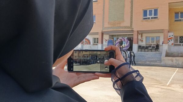 زنگ مهر و مقاومت در هنرستان حضرت زهرا(س) بن به صدا درآمد