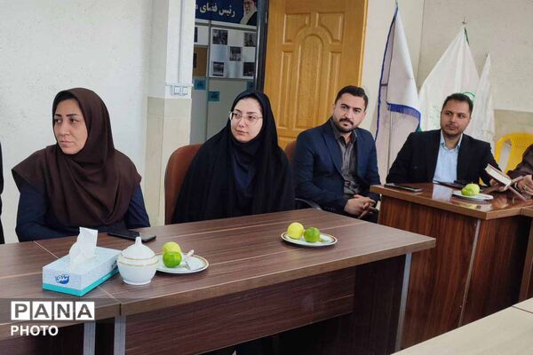 تکریم معاون سابق پرورشی و فرهنگی آموزش و پرورش خراسان شمالی