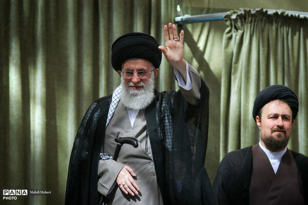 حضرت آیت‌الله العظمی شهید سیدعلی حسینی خامنه‌ای