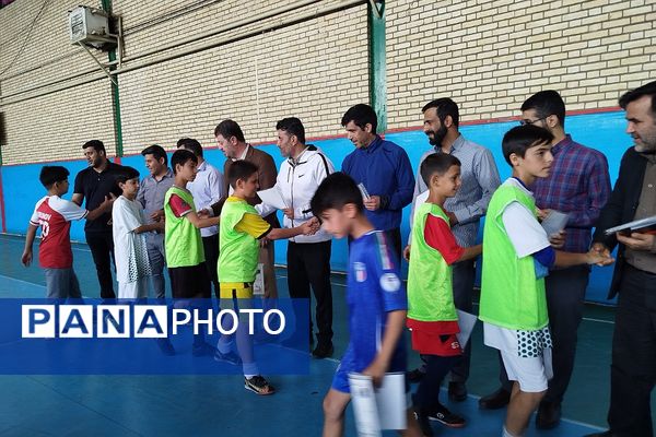 برگزاری مسابقات فوتسال دانش‌آموزان پسر منطقه کهریزک