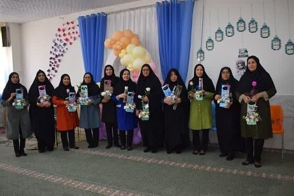 زنگ سپاس معلم در مدارس شهرستان بهاباد