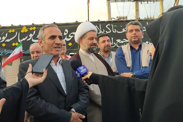 خدمت‌رسانی دانش‌آموزان در موکب «عشاق‌الحسین(ع)» سازمان دانش آموزی شهرستانهای تهران