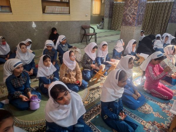 برگزاری اردوی علمی دانش‌آموزان مدرسه سعادت در دانشگاه هرمزگان