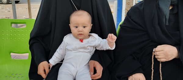 کودکان در پیاده‌روی نجف تا کربلا