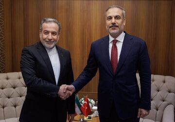 قدردانی عراقچی از نقش ترکیه در حمایت از ملت فلسطین