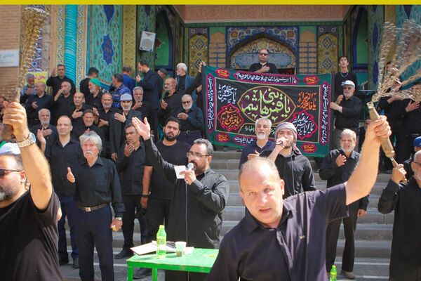 مراسم عاشورای حسینی در مشهد اردهال کاشان