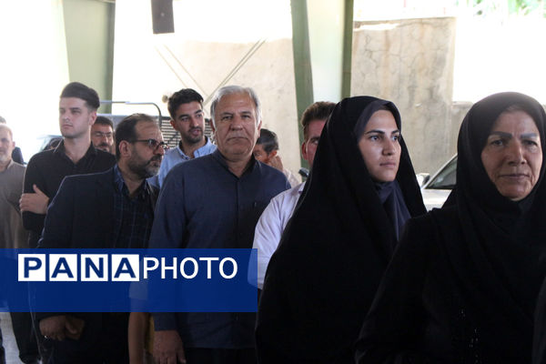 حضور مردم کرمانشاه پای صندوق‌های رای