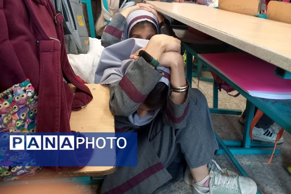 اجرای مانور زلزله و ایمنی در مدارس ناحیه 3 شیراز 