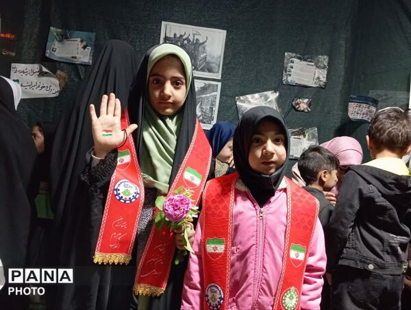 فعالیت دانش‌آموزان پیشتاز در موکب سازمان دانش‌آموزی ابرکوه