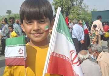 راهپیمایی بیست ودوم بهمن در میناب 