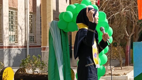   جشن شعبانیه در دبیرستان دخترانه ذبیح الله هوشیار مشهد