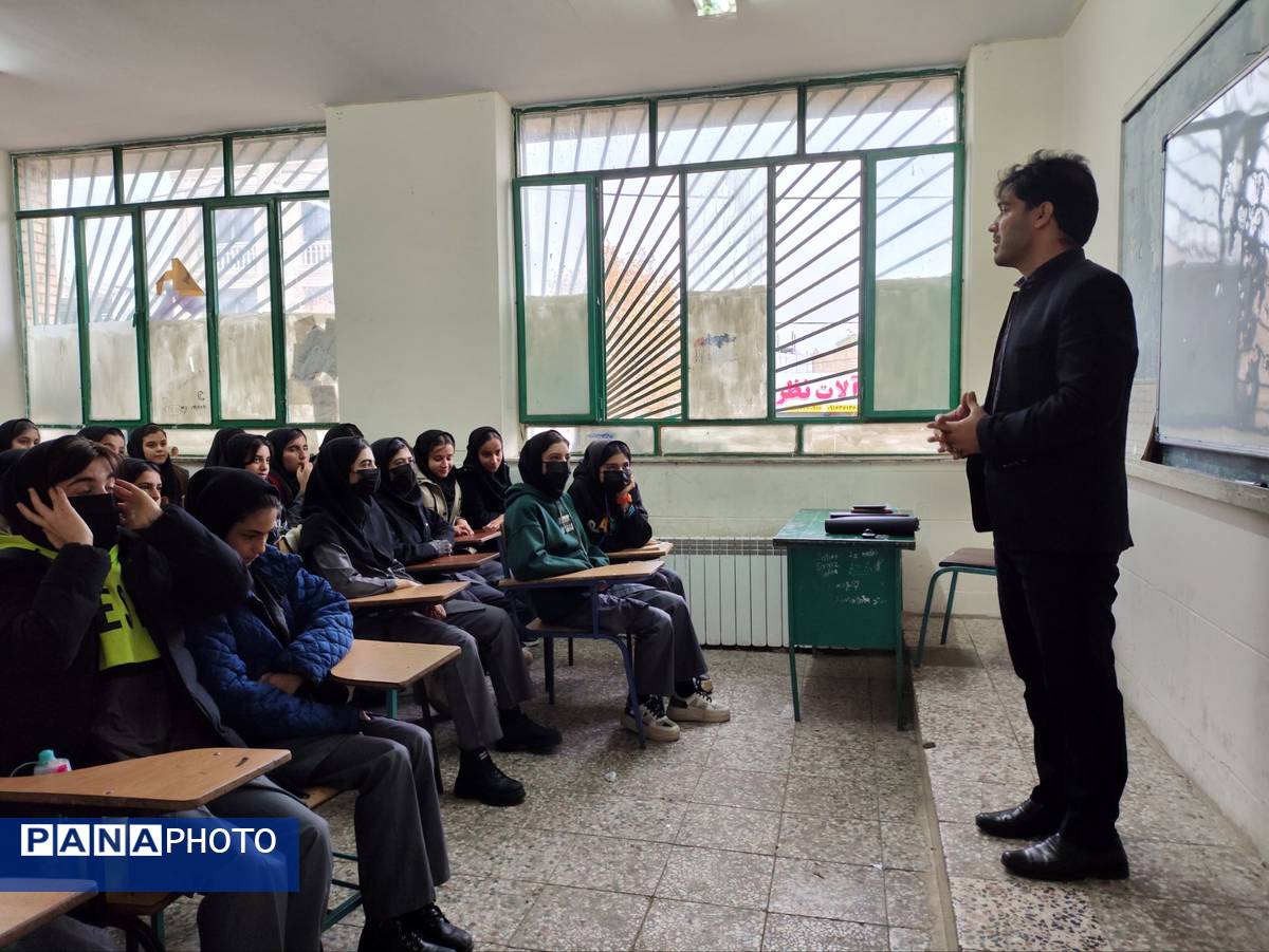 اجرای گسترده طرح «گفتمان و آداب تشریفات و کشف استعدادهای هنری» در مدارس شهرستان کوهدشت 