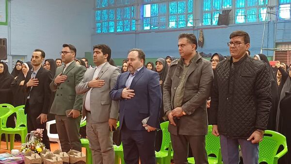 افتتاحیه جشنواره بزرگ بازی و یادگیری دوره ابتدایی آموزش و پرورش ورامین 
