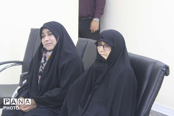 نشست شورای هماهنگی حفظ آثار دفاع مقدس و مقاومت استان قم