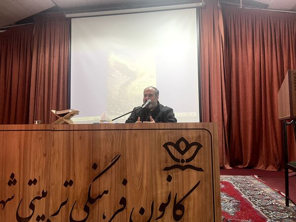 توانمندسازی معلمان برای گفت‌وگو با دانش‌آموزان درباره‌ مسائل اخیر کشور