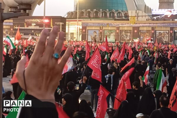 حضور غیور مردان چهارمحال و بختیاری در آیین وداع و تشییع رهبر شهید انقلاب اسلامی ایران