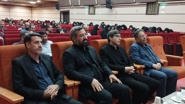 برگزاری جلسه مدیران مدارس منطقه ۱۴ 