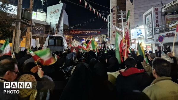 حضور پرشور ، انقلابی و دشمن‌شکن مردم در اجتماع بزرگ کرج